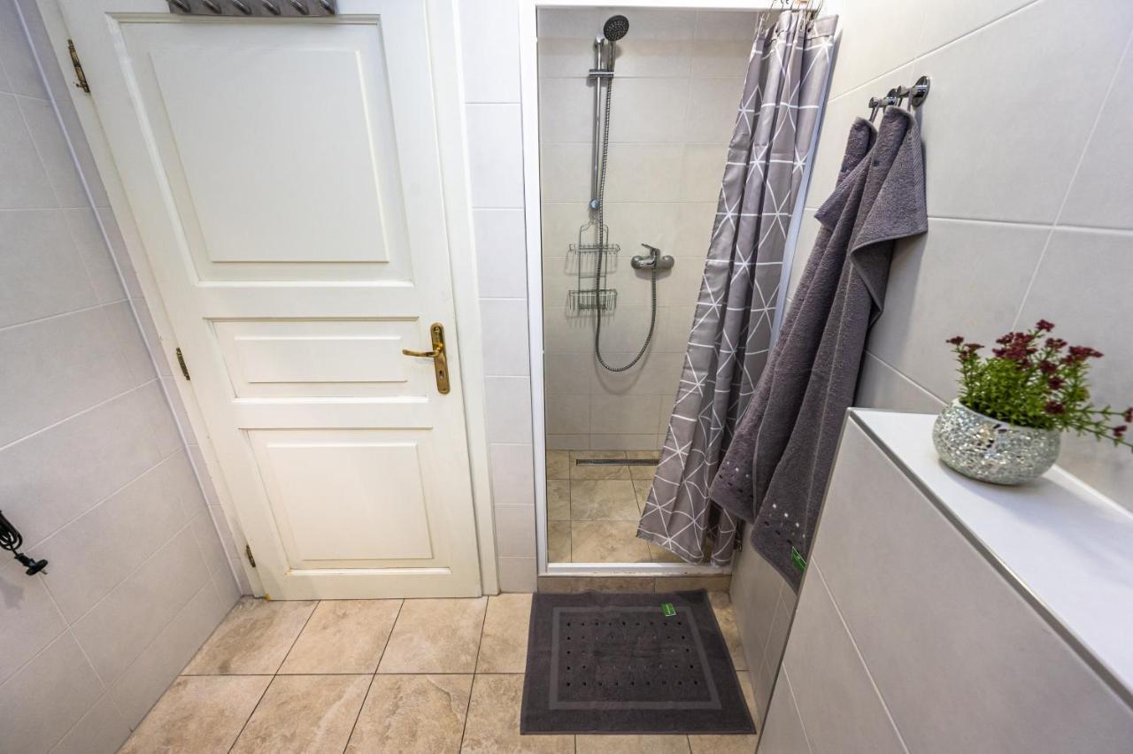 Tynska Ulicka Apartment Prague Luaran gambar